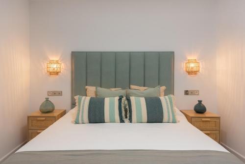 Apto. Residencial en Marbella Golden Beach - Tap to explore photos
