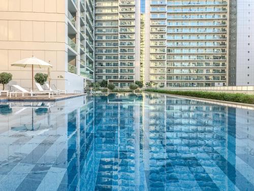Guestready - 1br Canal View Stay In Downtown - Dubai