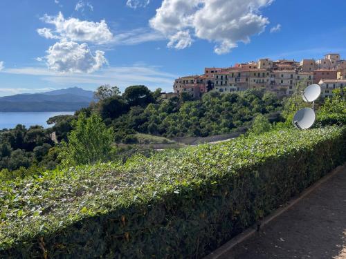 Two-Bedroom Apartment with Sea View image 4
