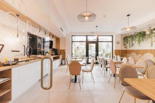 餐廳, HOTEL AGORA Mures in 特爾古穆列什