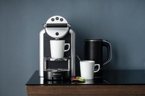 Double Room image 6
