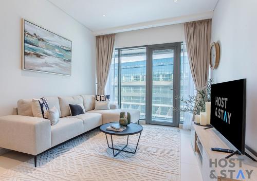 Luxurious 1BR Palm Seven, Palm Jumeirah, Dubaj