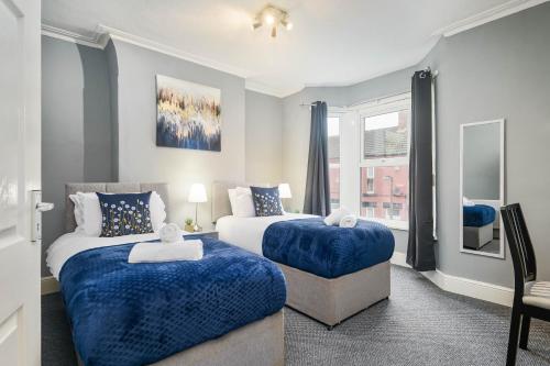 Willow House - 2-Bedroom House In Merseyside! in Birkenhead