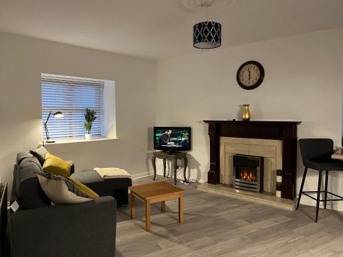 共用Lounge/電視區, The Coach House 2 - Bedroom Apartment Sleeps 5 in 貝勒克斯