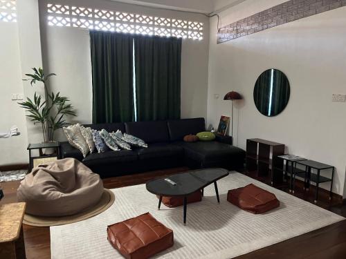 La Wood Homestay near Kuala Besut Jetty in Besut