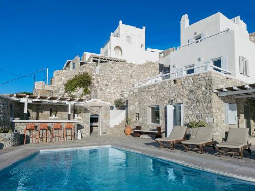 Villa with Private Pool image 8