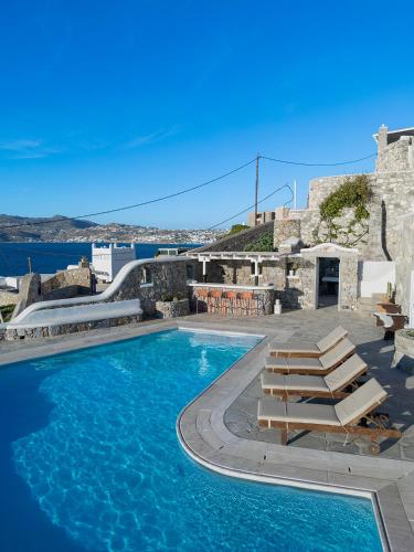 Villa with Private Pool image 4