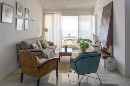 ห้องส่วนกลางสำหรับนั่งเล่น/ดูทีวี, La Casa de Colores in บาเอีย โดราดา