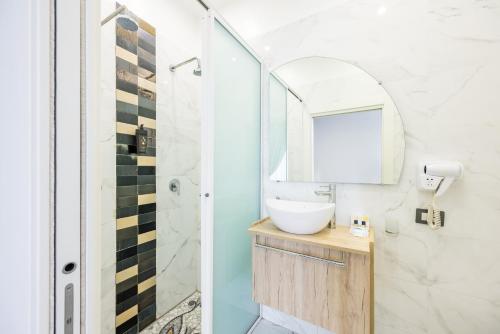 Hotel Bella Napoli Suites - image 12