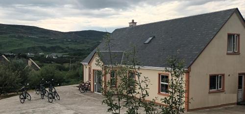 Glencolumbkille House - Self Catering Rooms