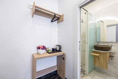Hotel Bella Napoli Suites - image 2