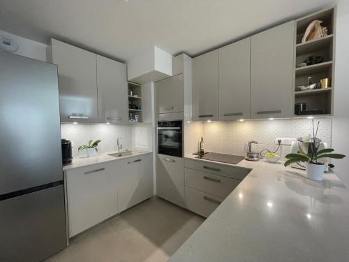 Konyha, Modern family 3 bedroom apartment in the center of Maisons-Laffitte in Maisons-Laffitte