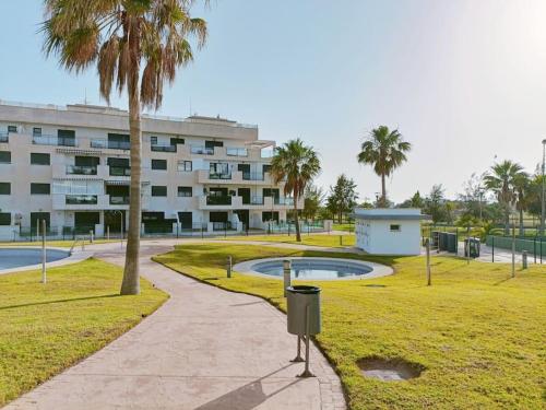 Toyo Alcazaba Suites Gran terraza y vistas, 2Hab, piscina y garaje in 雷塔馬爾