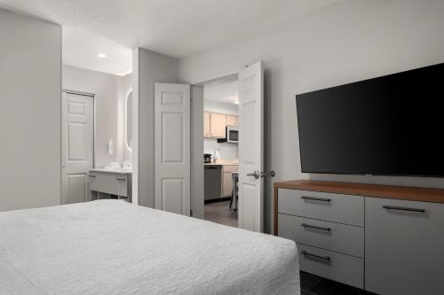 Homewood Suites by Hilton Chester - image 12