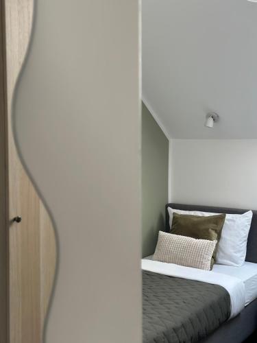 1 twin bed