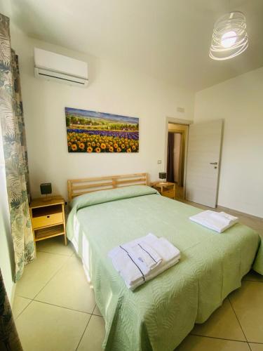 1 king bed, 1 sofa bed