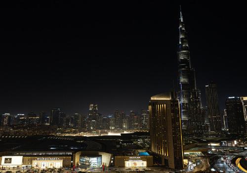 Downtown Burj Khalifa View 2BR Apartment, Dubaj (zdjęcie 4)