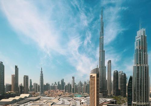 Downtown Burj Khalifa View 2BR Apartment, Dubaj (zdjęcie 2)