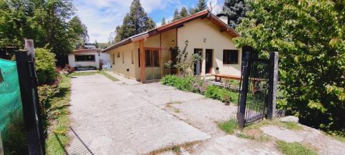 Hermosa casa de campo llena de vida