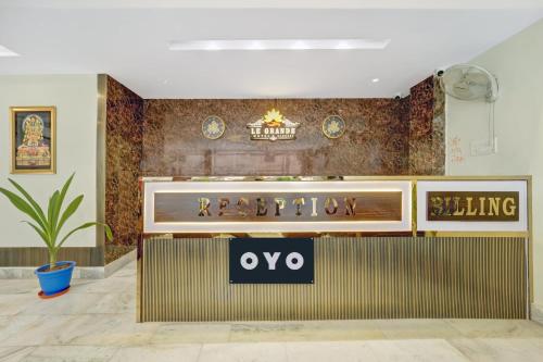 OYO Flagship Le Grande Hotel & Banquet