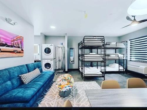 Yacht Two Staycation Suite Near Hidden Valley Ski in Pacific, USA
