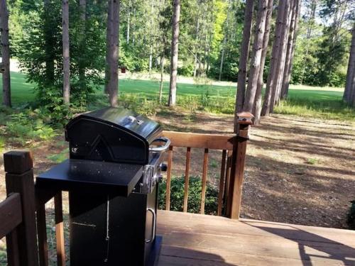 Private Cabin-Shuttle Pass Included! - image 12