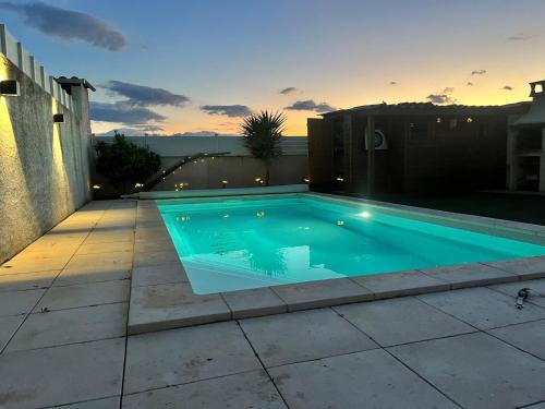 Villa climatisée 110m2 avec piscine - Location, gîte - Lattes