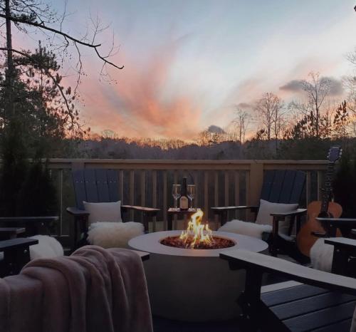 Bear Creek Luxury Estate in Jasper, USA