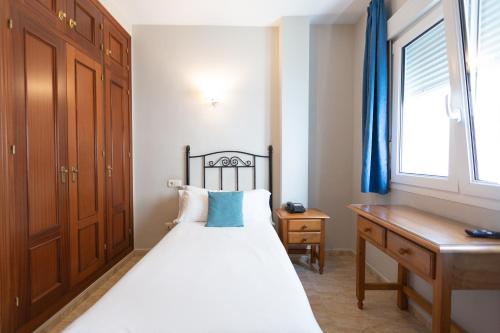 Hotel Mediterráneo - image 14