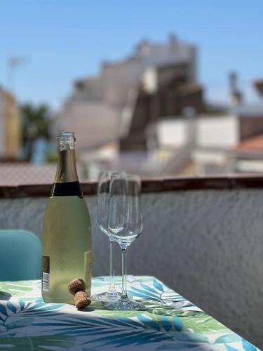 Pure Chill Apartment Sitges centre beach - image 2