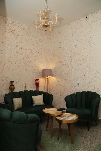 維尼斯飯店 (Hotel Venisi) in 普里茲倫
