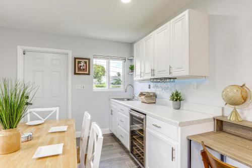 Lake Worth Retreat with Fire Pit 5 Mi to Beaches! in Atlantis, USA
