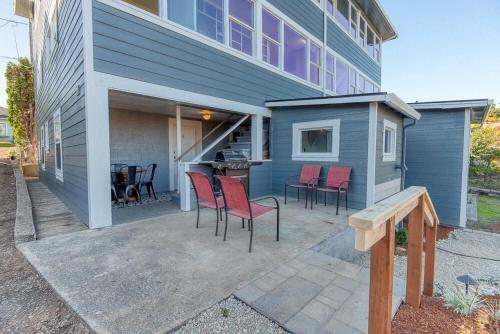 #StayinMyDistrict Heritage House Pet Friendly Apartment in 庫斯灣(OR)