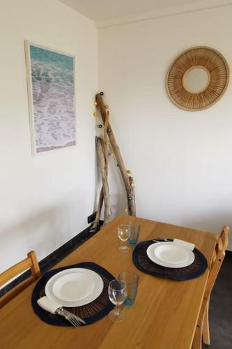 Spacieux 2 pieces avec terrasse, clim et parking in Laval