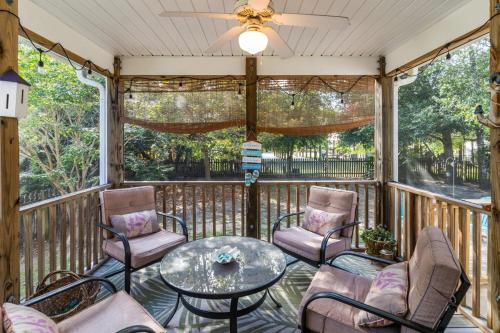 Pet friendly Private Home in Oak Island image