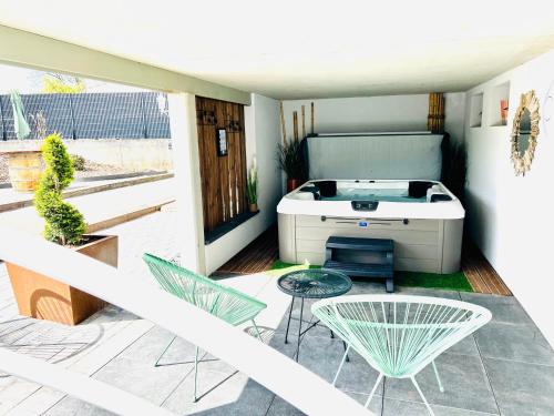 La Belle Vallée - Gîte de charme - SPA - Pétanque gîte à louer Guiderkirch