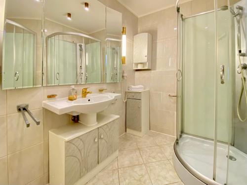 Two-Bedroom Apartment image 7