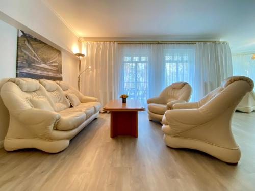 Two-Bedroom Apartment image 4