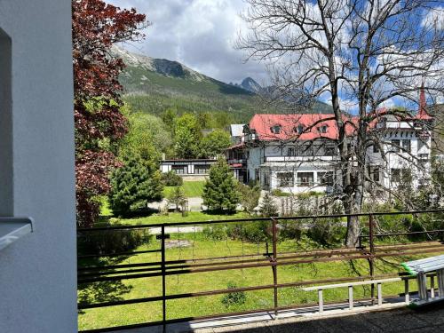 阳台/露台, 格拉赫别墅旅馆 (Penzion Villa Gerlach) in 维索克塔特雷