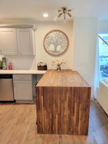 Westside Charmer - 10 min from Downtown in Knight Park-Howell Station