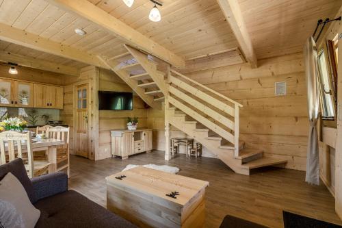 Létesítmények, DOMKI Szarotka, Rozeta i Parzenica in Bustryk