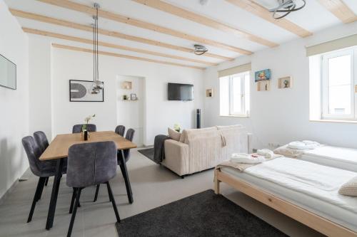 Live Work Relax in Wachau - 60m2 Perfect for Any Occasion with Garden in Mautern