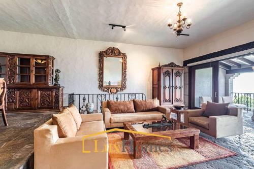 Lujosa casa, espectacular vista y alberca para 20 personas in Cuernavaca, Mexico