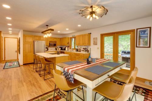 Terra Alta Vacation Rental Walk to Alpine Lake! in Terra Alta, USA