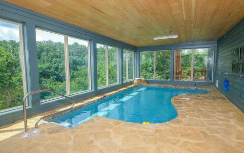 Big Forest Retreat in Sevierville, USA