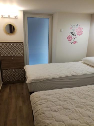 Brand new apartment with hidden garden, Athènes (photo 8)