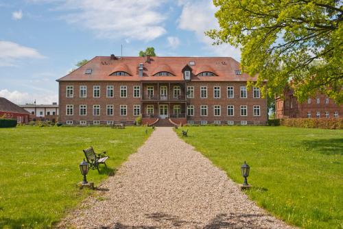 Romantik Hotel Gutshaus Ludorf - image 7