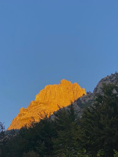 Guesthouse Rexhepi, Valbonë (Guesthouse Rexhepi, Valbone) in Bajram Curri