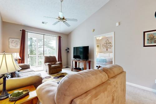 Golf Course Getaway in Myrtle Beach, USA