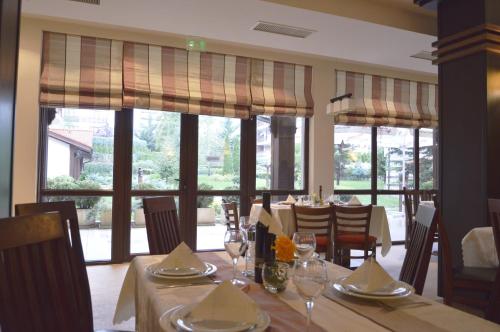 Winslow Infinity Aparthotel - image 3